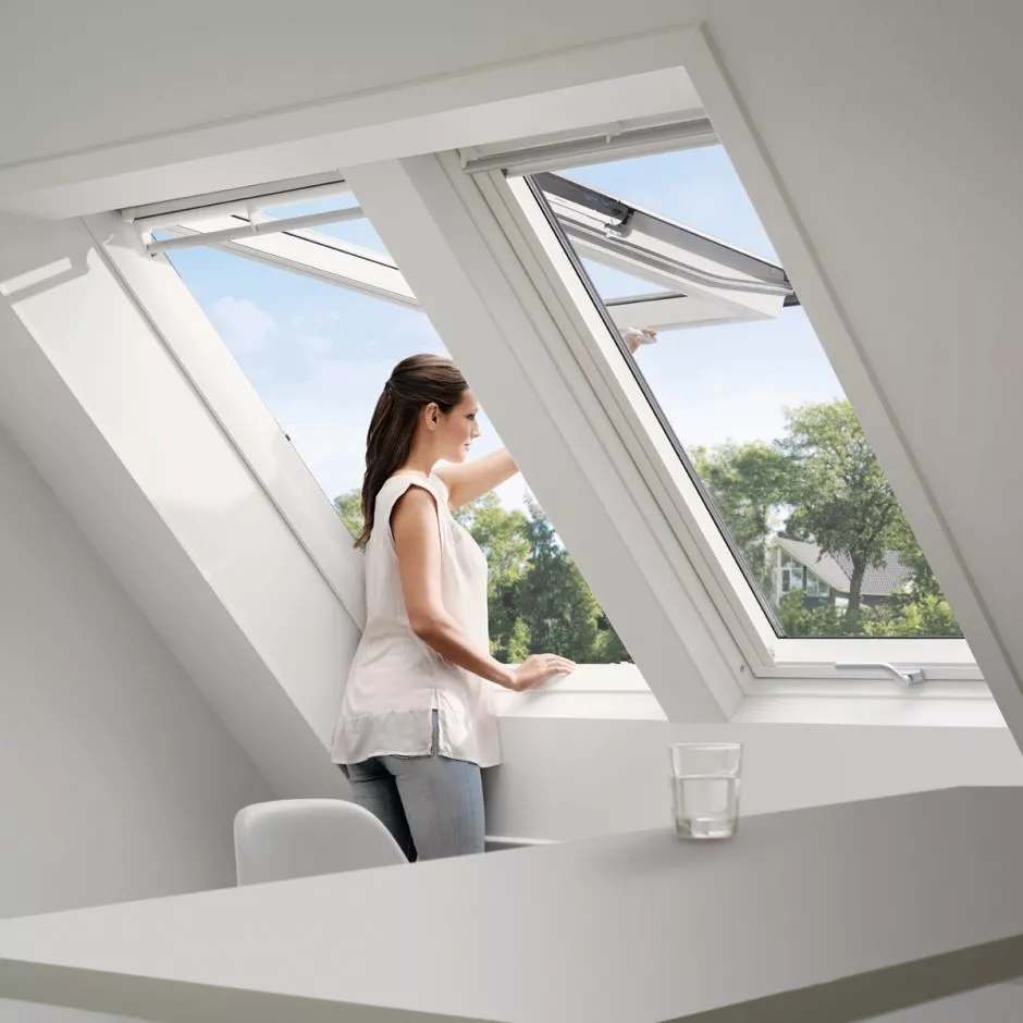 Klapowo-obrotowe okno dachowe VELUX GPU 0068